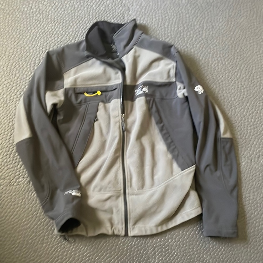 Men’s Mountain Hard Wear jacket